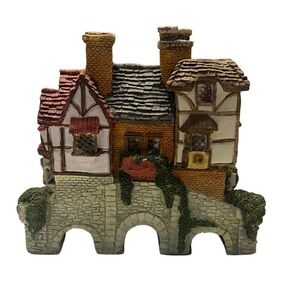 THE ROBIN'S COVE COLLECTION VINTAGE 1987 MUSEUM INC RC06